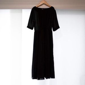 {ASOS} EUC Half Sleeve Midi Dress